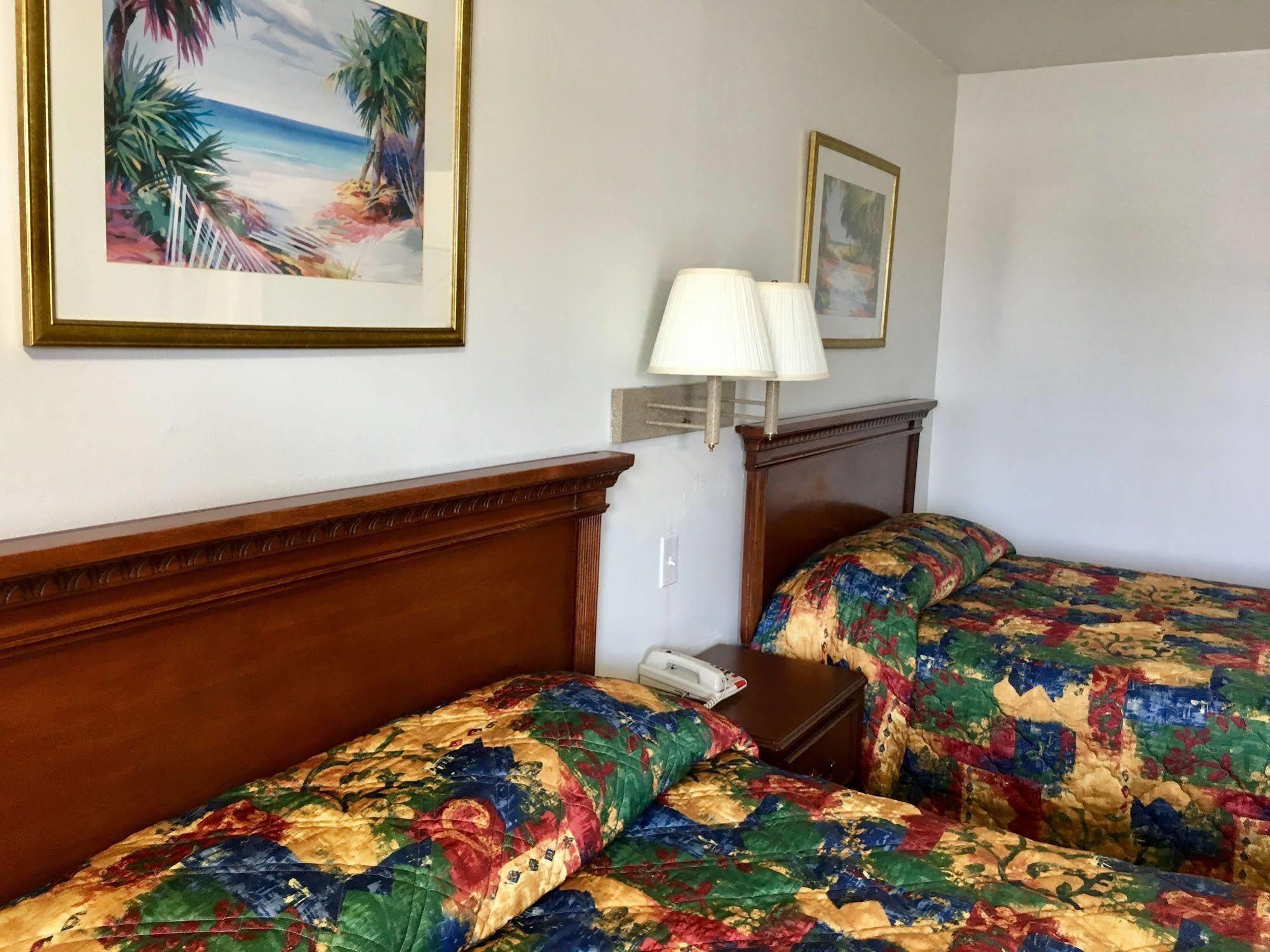 East Lake Inn Orient Park Екстериор снимка